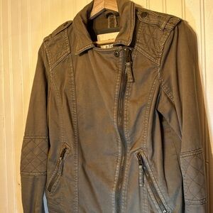Abercrombie SZ L Ladies twill jacket, cropped length, in olive green, zip front